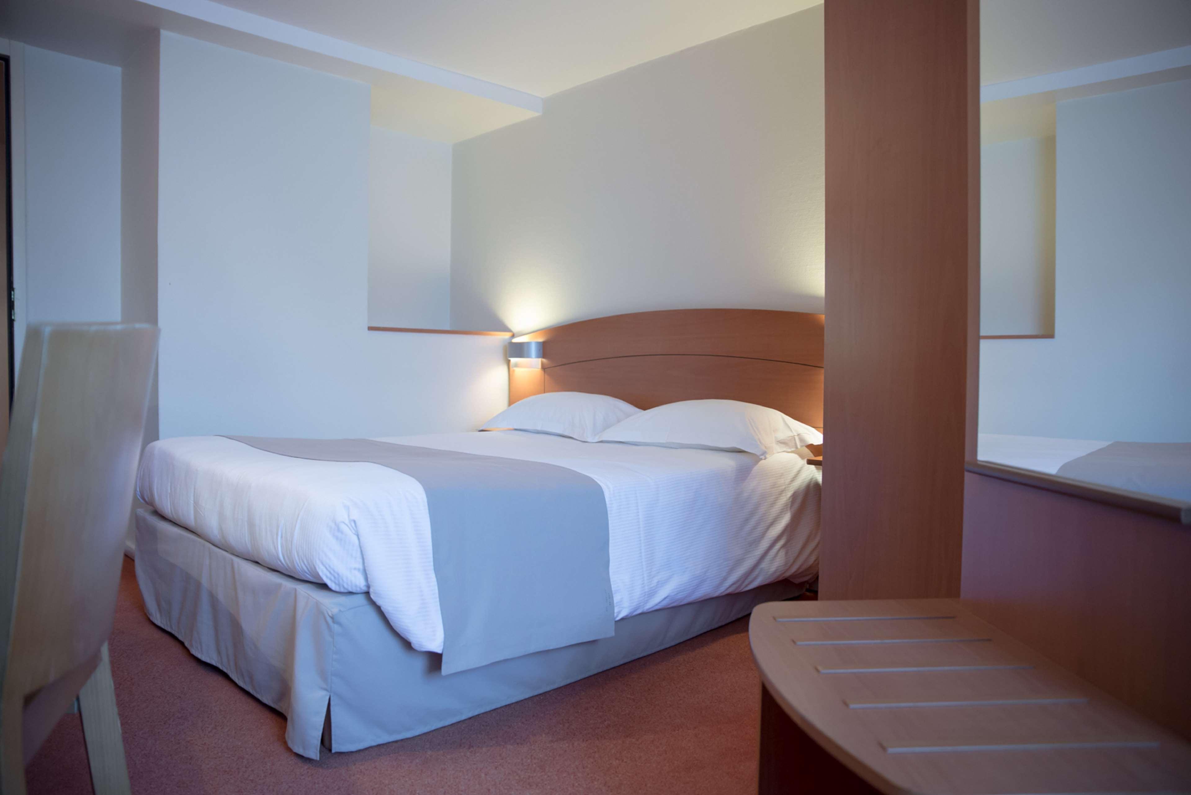 Kyriad Rennes Nord Hotel Luaran gambar
