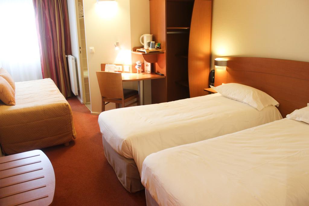 Kyriad Rennes Nord Hotel Luaran gambar