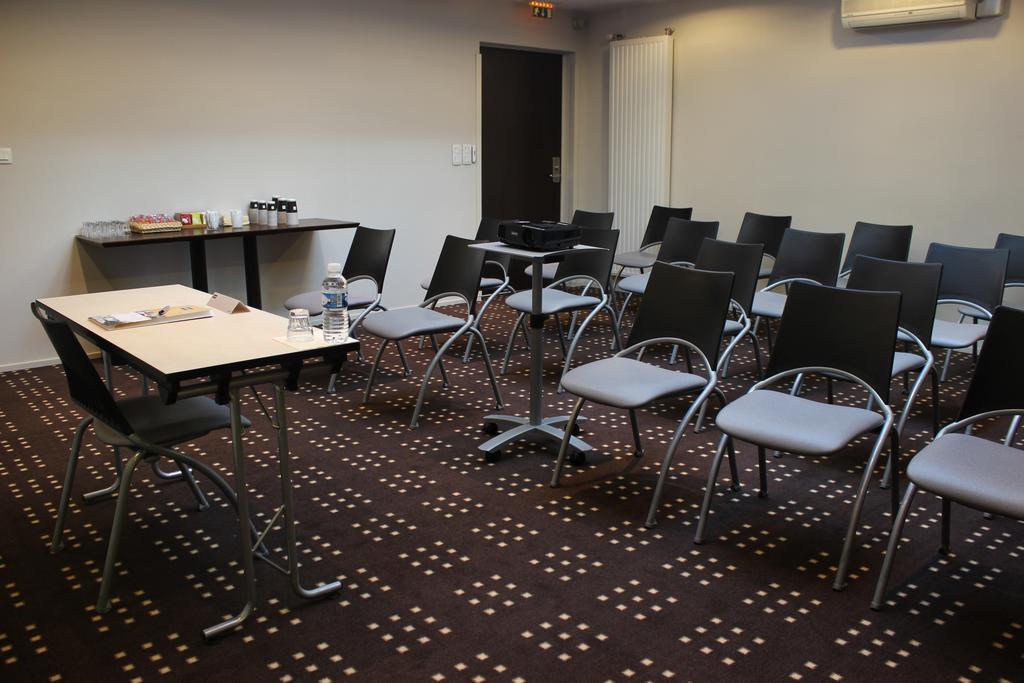 Kyriad Rennes Nord Hotel Luaran gambar