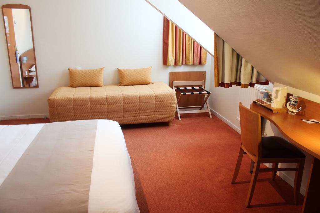 Kyriad Rennes Nord Hotel Luaran gambar